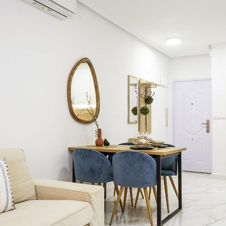 Apartamento Pink Azure Torrevieja Exterior photo
