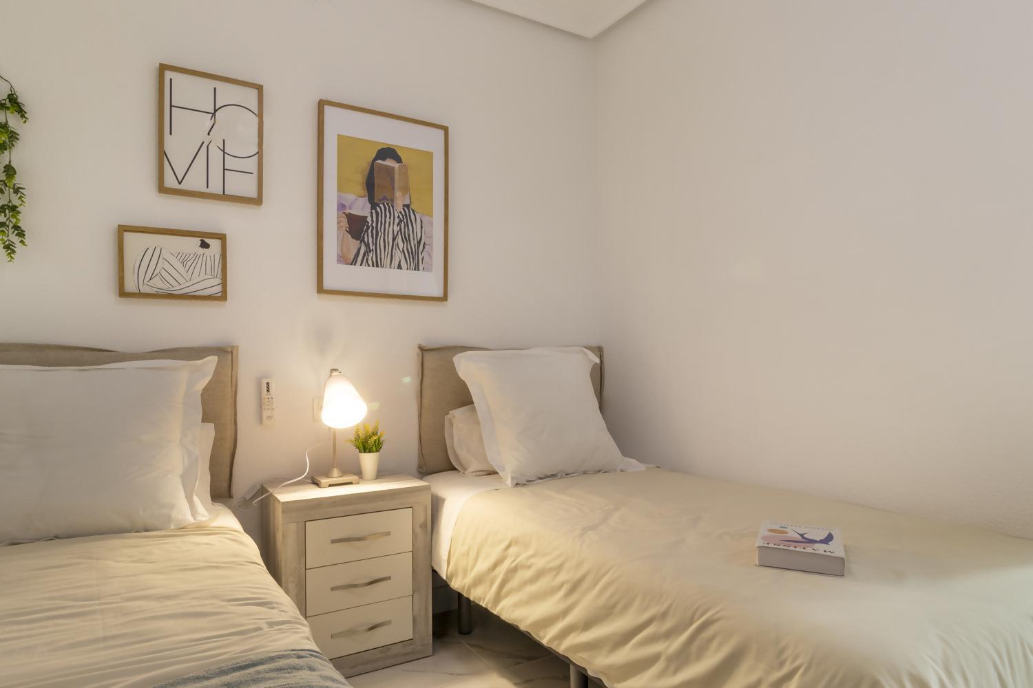 Apartamento Pink Azure Torrevieja Exterior photo