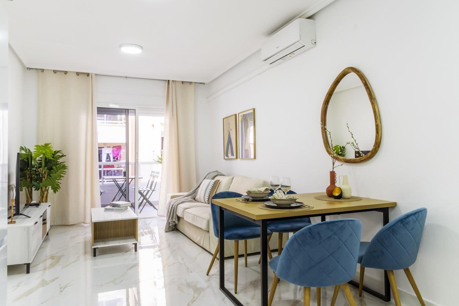 Apartamento Pink Azure Torrevieja Exterior photo